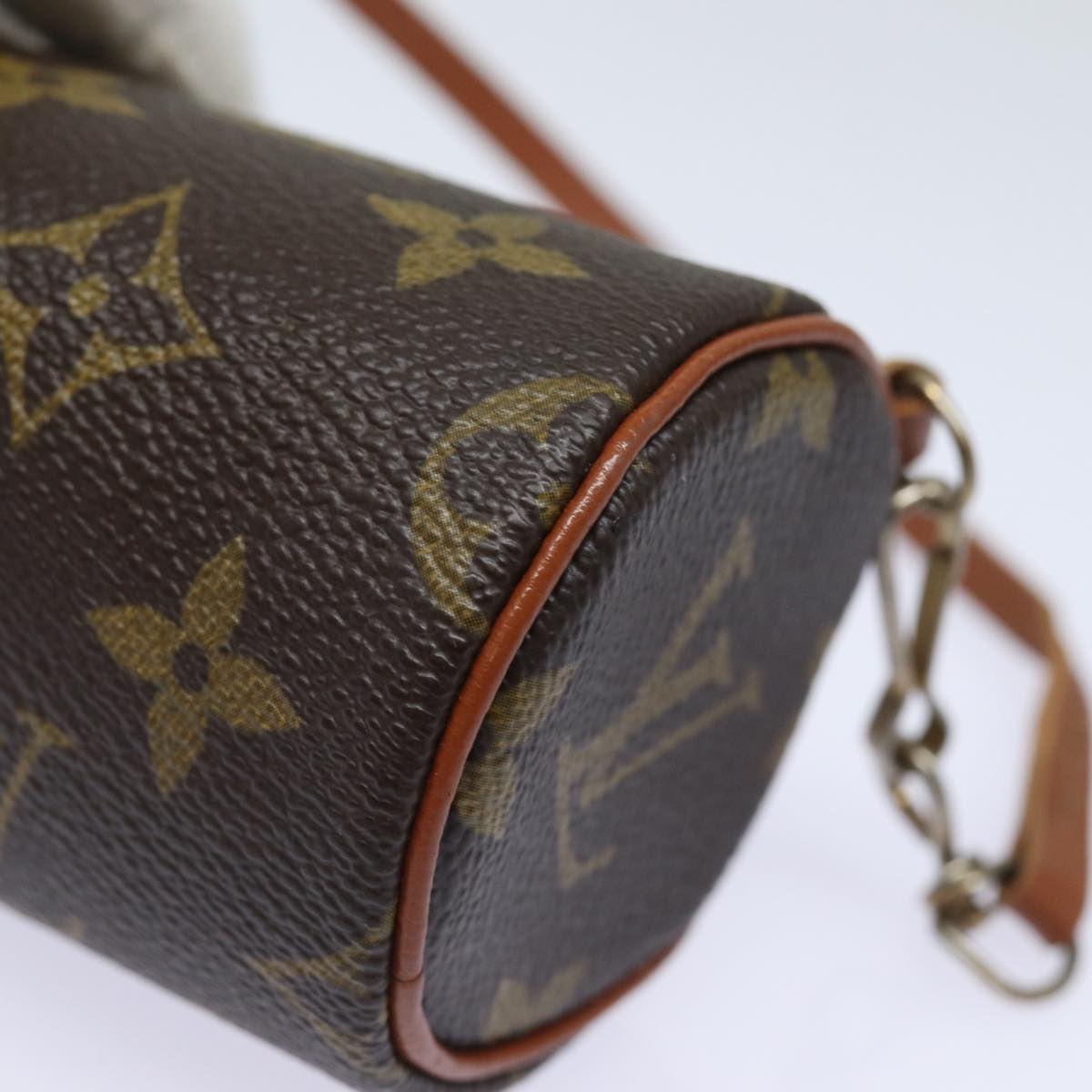 LOUIS VUITTON Monogram Papillon Pouch Pouch LV Auth 79350