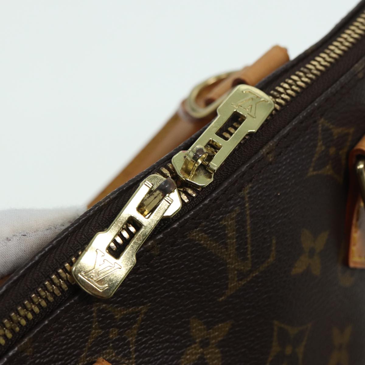 LOUIS VUITTON Monogram Alma Hand Bag M51130 LV Auth 79351