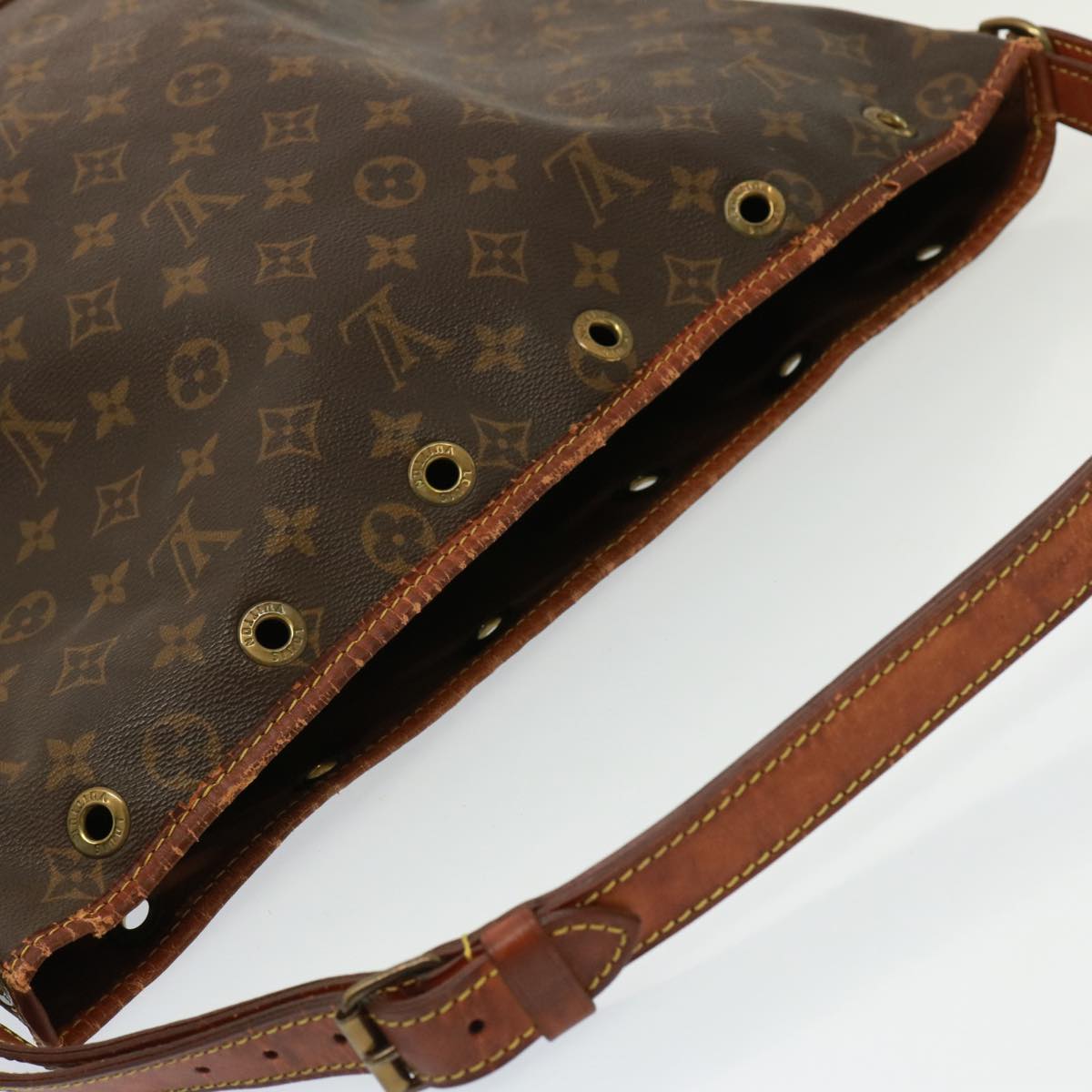 LOUIS VUITTON Monogram Noe Shoulder Bag M42224 LV Auth 79377