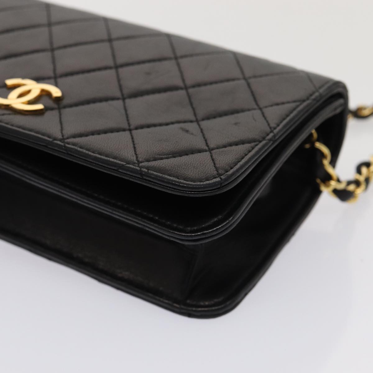 CHANEL Matelasse Chain Shoulder Bag Lamb Skin Black CC Auth 79381