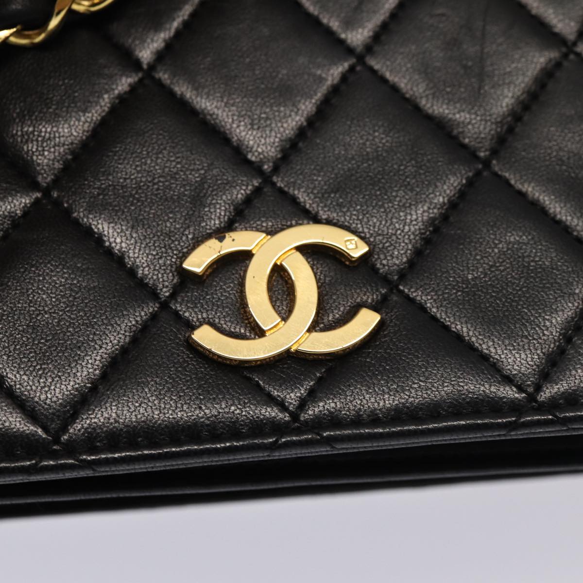 CHANEL Matelasse Chain Shoulder Bag Lamb Skin Black CC Auth 79381