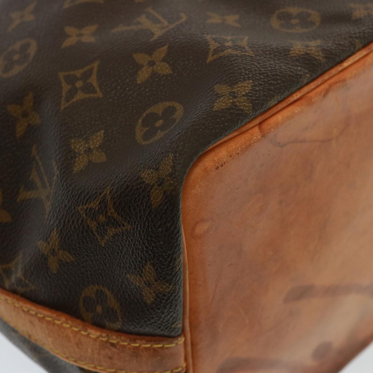 LOUIS VUITTON Monogram Petit Noe Shoulder Bag M42226 LV Auth 79396