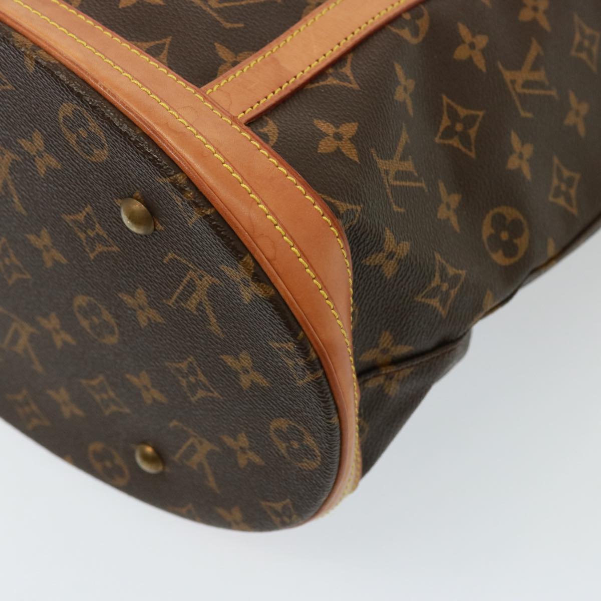 LOUIS VUITTON Monogram Bucket GM Shoulder Bag M42236 LV Auth 79416