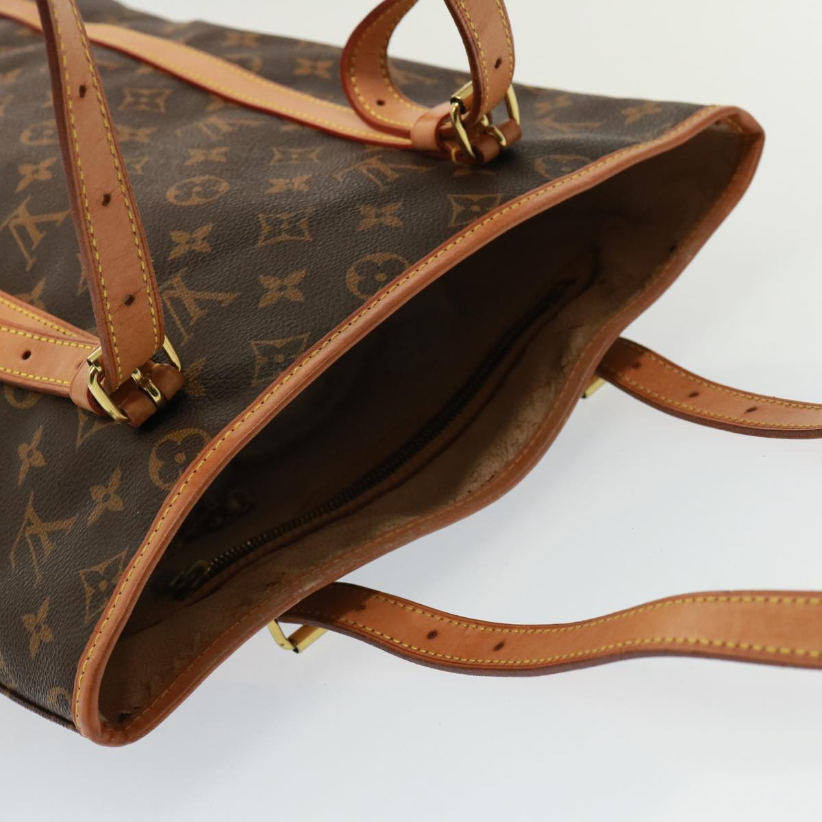 LOUIS VUITTON Monogram Bucket GM Shoulder Bag M42236 LV Auth 79416