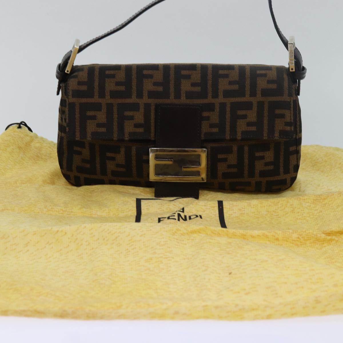 FENDI Zucca Canvas Mamma Baguette Shoulder Bag Brown Black Auth 79451A