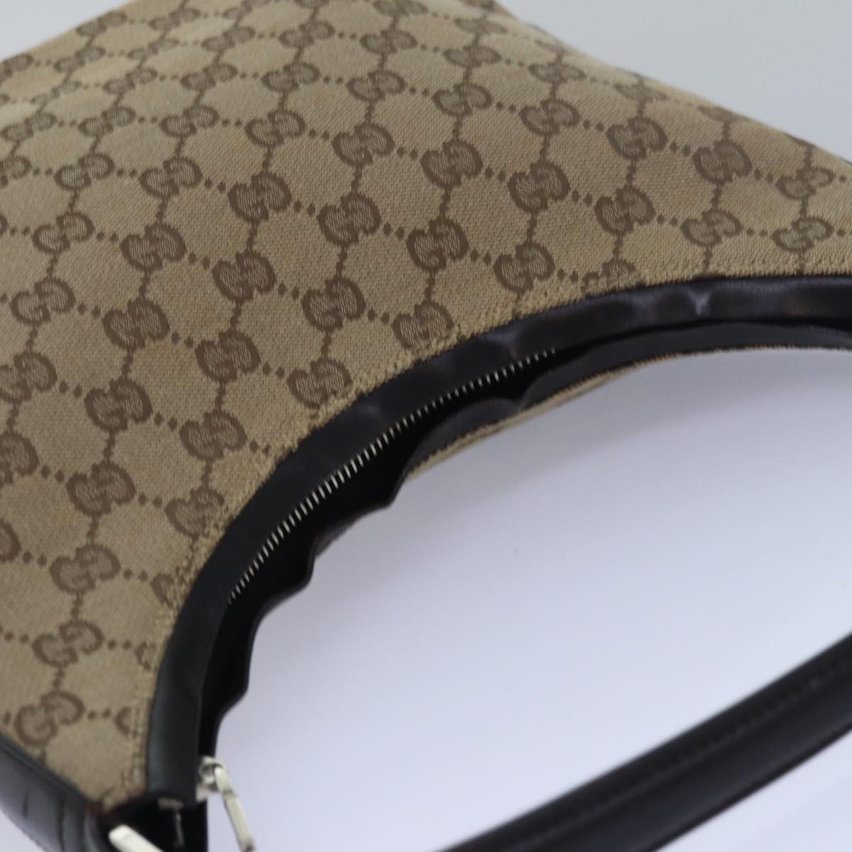 GUCCI GG Canvas Shoulder Bag Beige Dark Brown 000 0602 Auth 79452