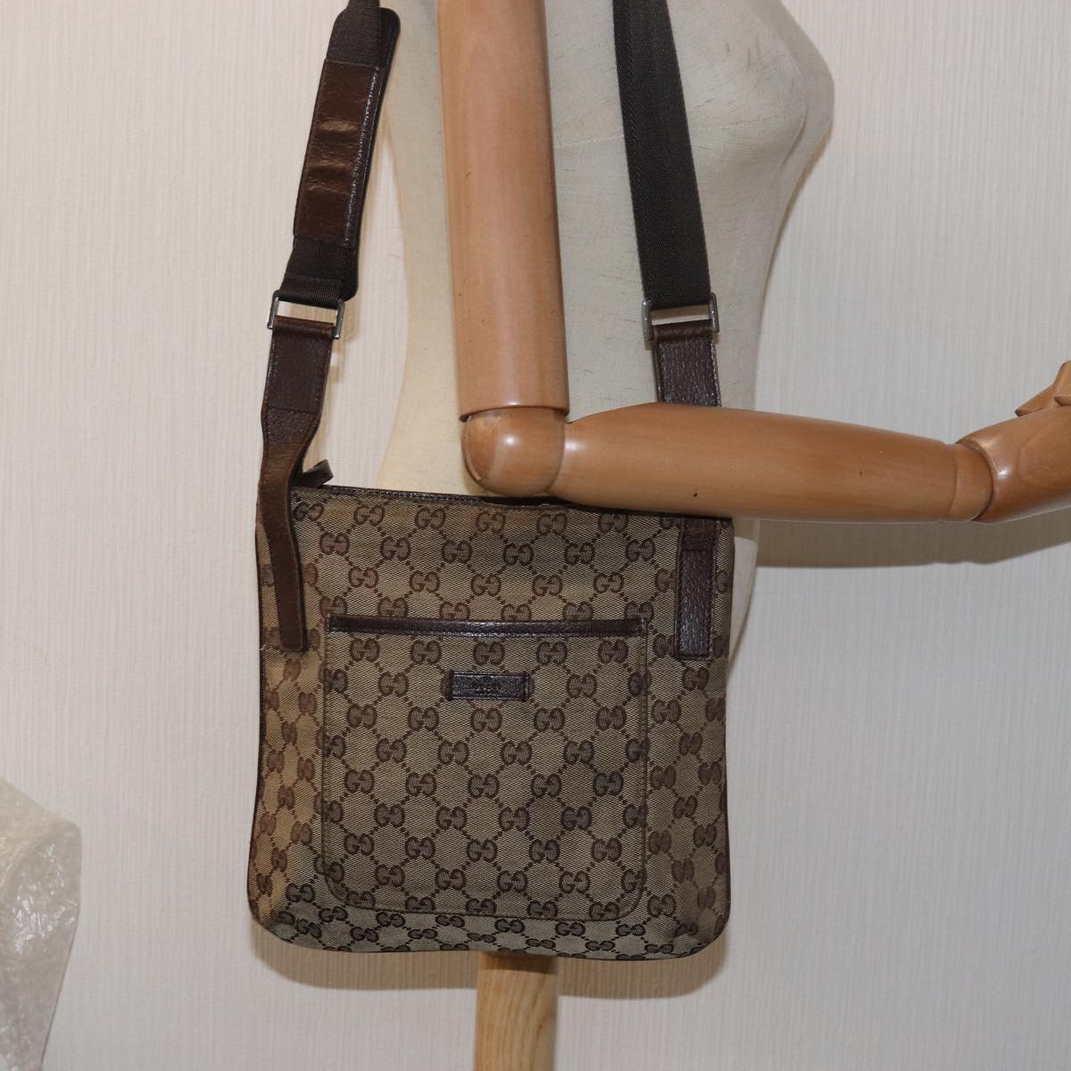 GUCCI GG Canvas Shoulder Bag Beige Brown 122793 Auth 79453