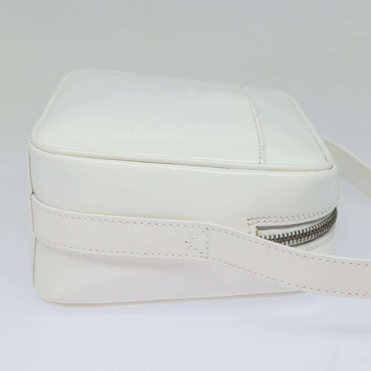 GUCCI Bamboo Shoulder Bag Enamel White 001 2046 3007 Auth 79480