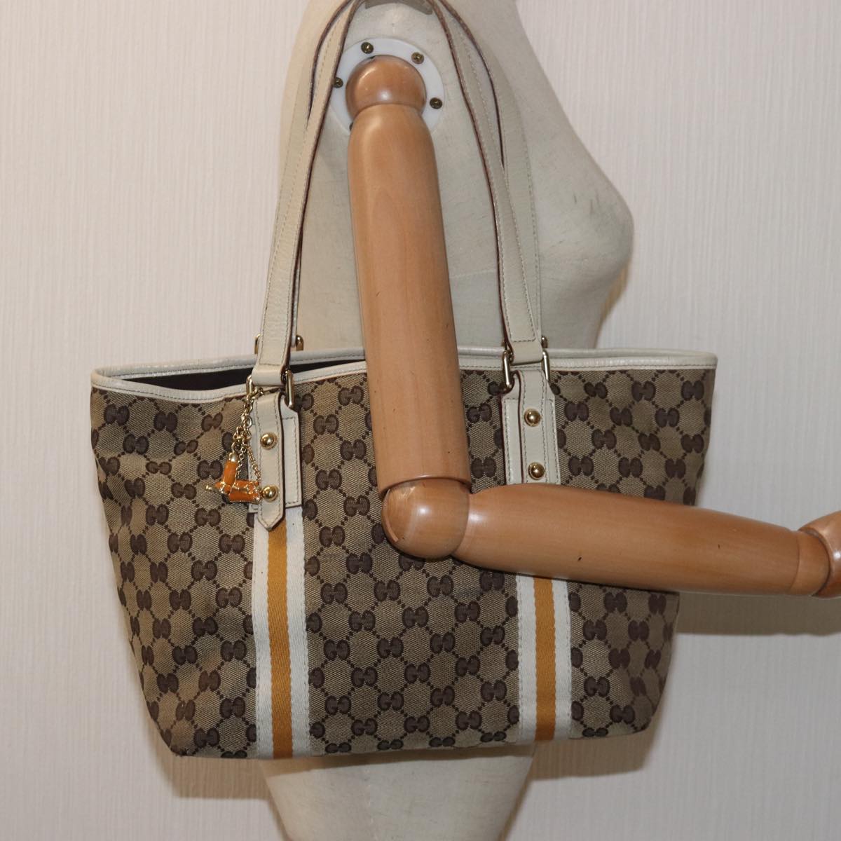 GUCCI GG Canvas Tote Bag Beige 137396 Auth 79542