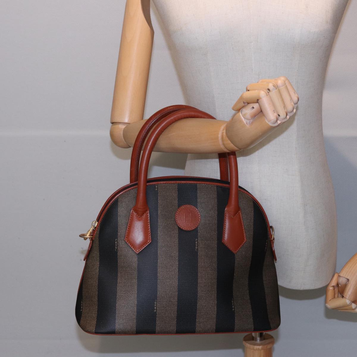 FENDI Pecan Canvas Hand Bag Brown Black Auth 79555