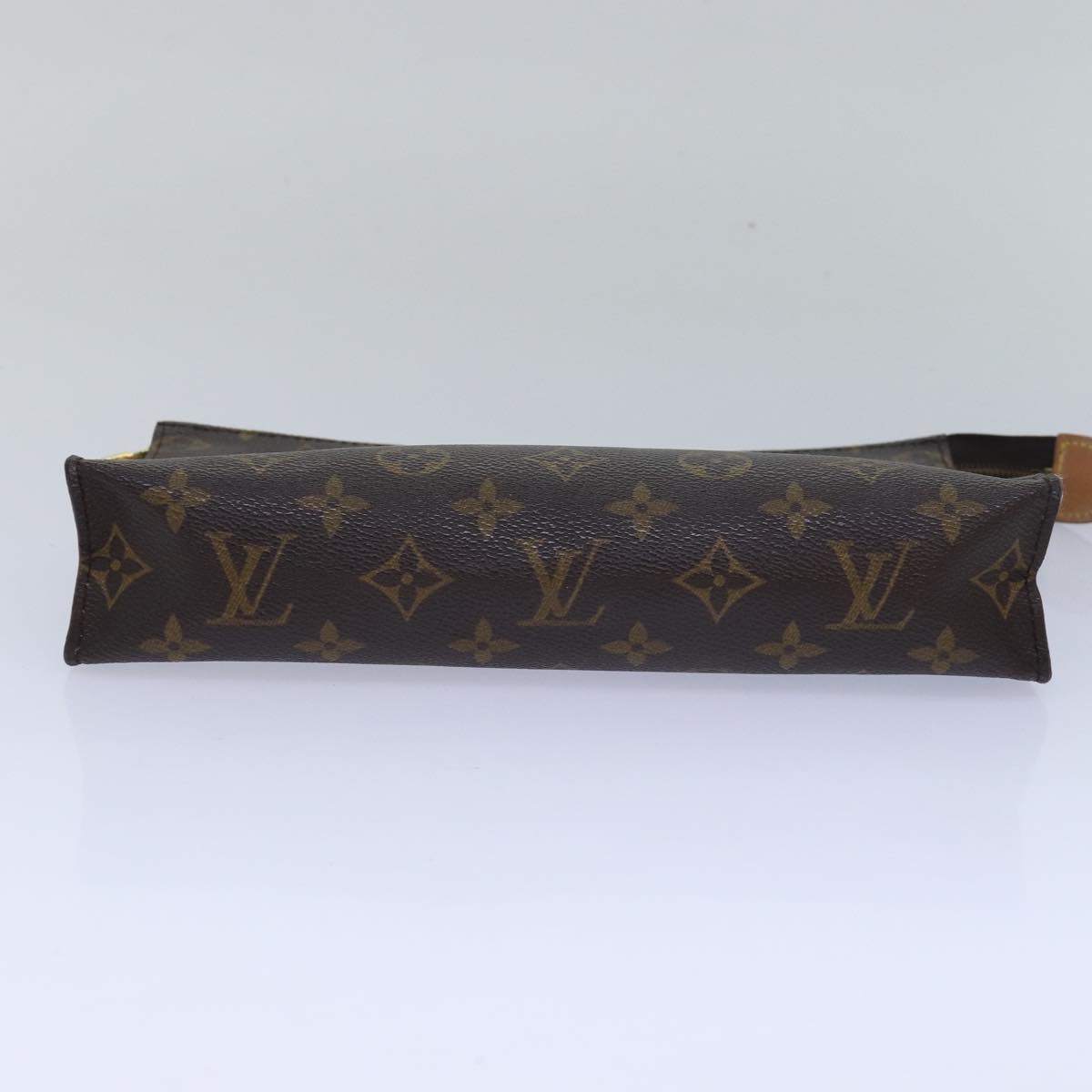 LOUIS VUITTON Monogram Poche Toilette 26 Pouch M47542 LV Auth 79592