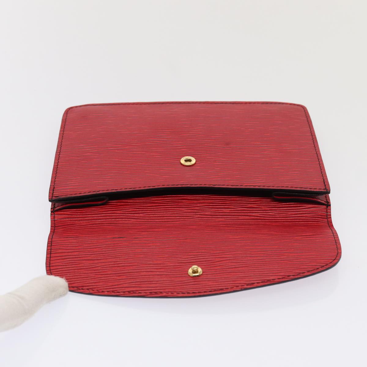 LOUIS VUITTON Epi Montagne 20 Clutch Bag Red LV Auth 79657