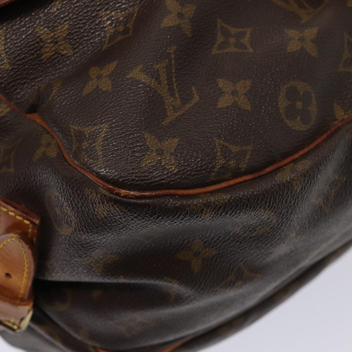 LOUIS VUITTON Monogram Saumur 35 Shoulder Bag M42254 LV Auth 79678