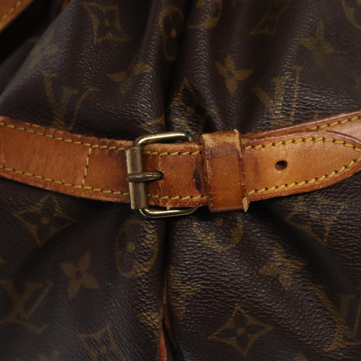 LOUIS VUITTON Monogram Saumur 35 Shoulder Bag M42254 LV Auth 79678