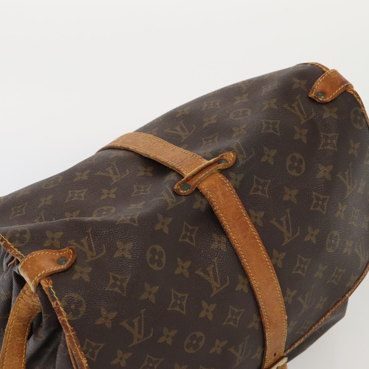 LOUIS VUITTON Monogram Saumur 35 Shoulder Bag M42254 LV Auth 79678