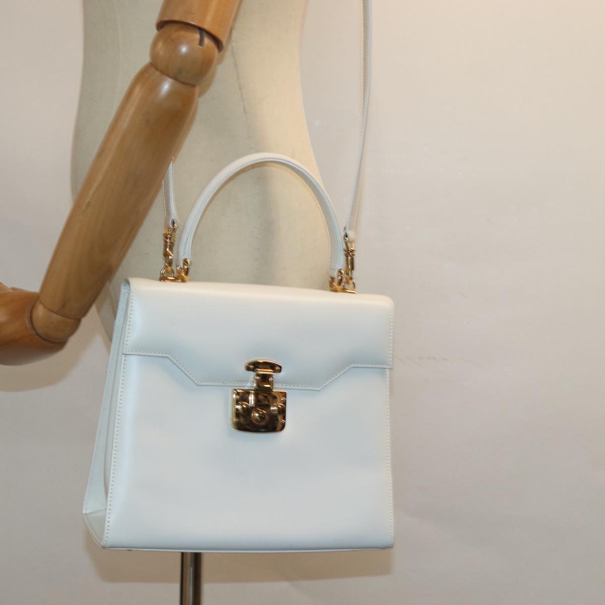 GUCCI Ready Lock Hand Bag Leather 2way White Auth 79683