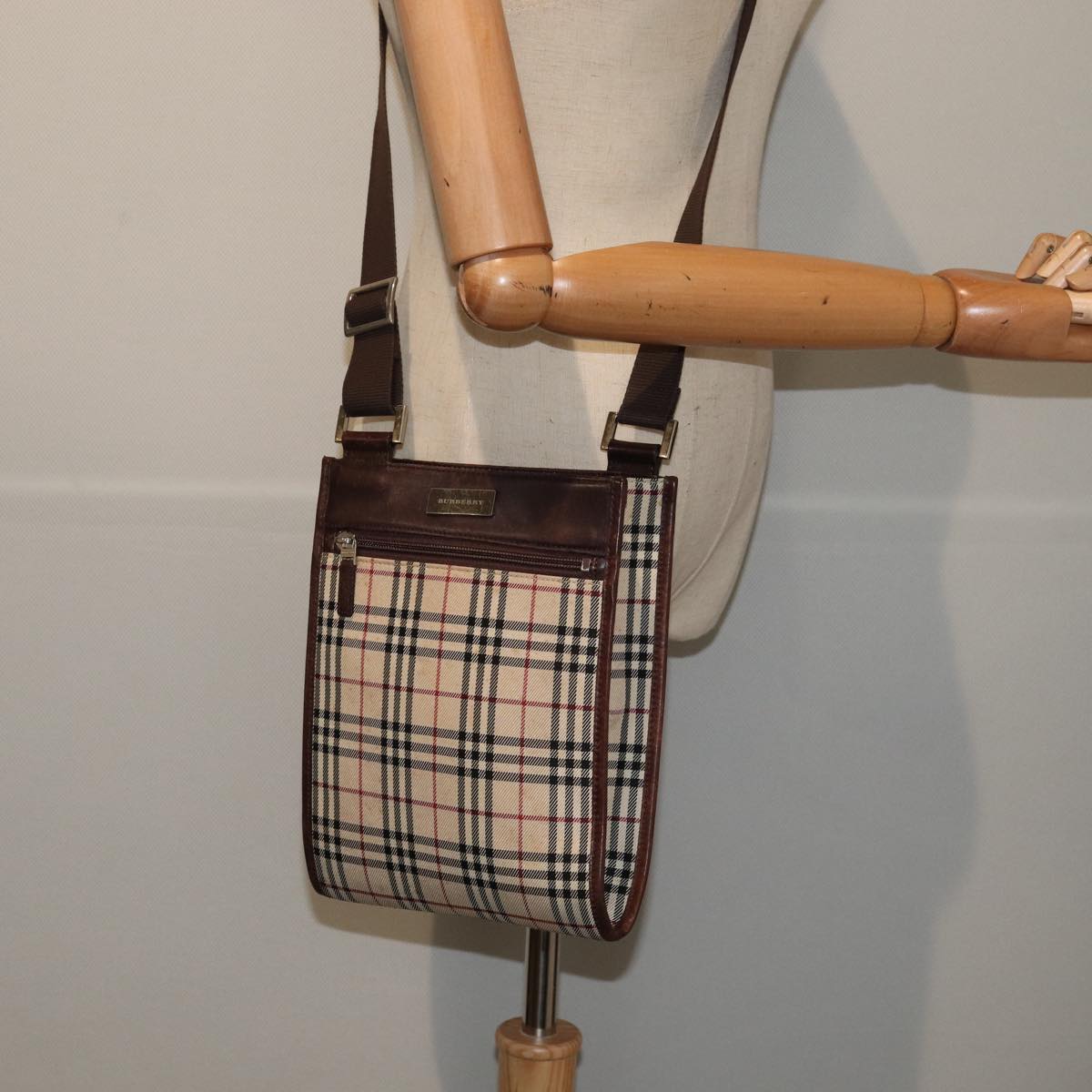 BURBERRY Nova Check Shoulder Bag Canvas Beige Auth 79708