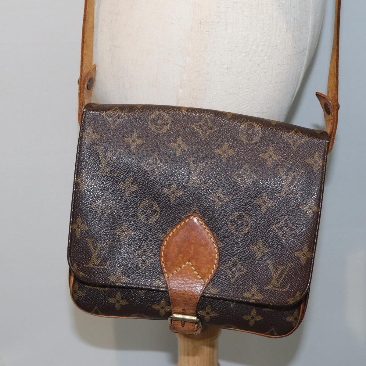 LOUIS VUITTON Monogram Cartouchiere MM Shoulder Bag M51253 LV Auth 79827