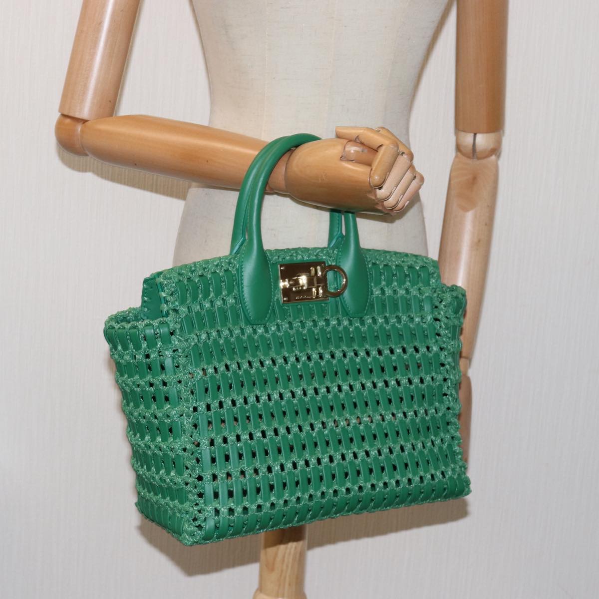 Salvatore Ferragamo Gancini Studio Basket Bag leather straw Green Auth 79866A