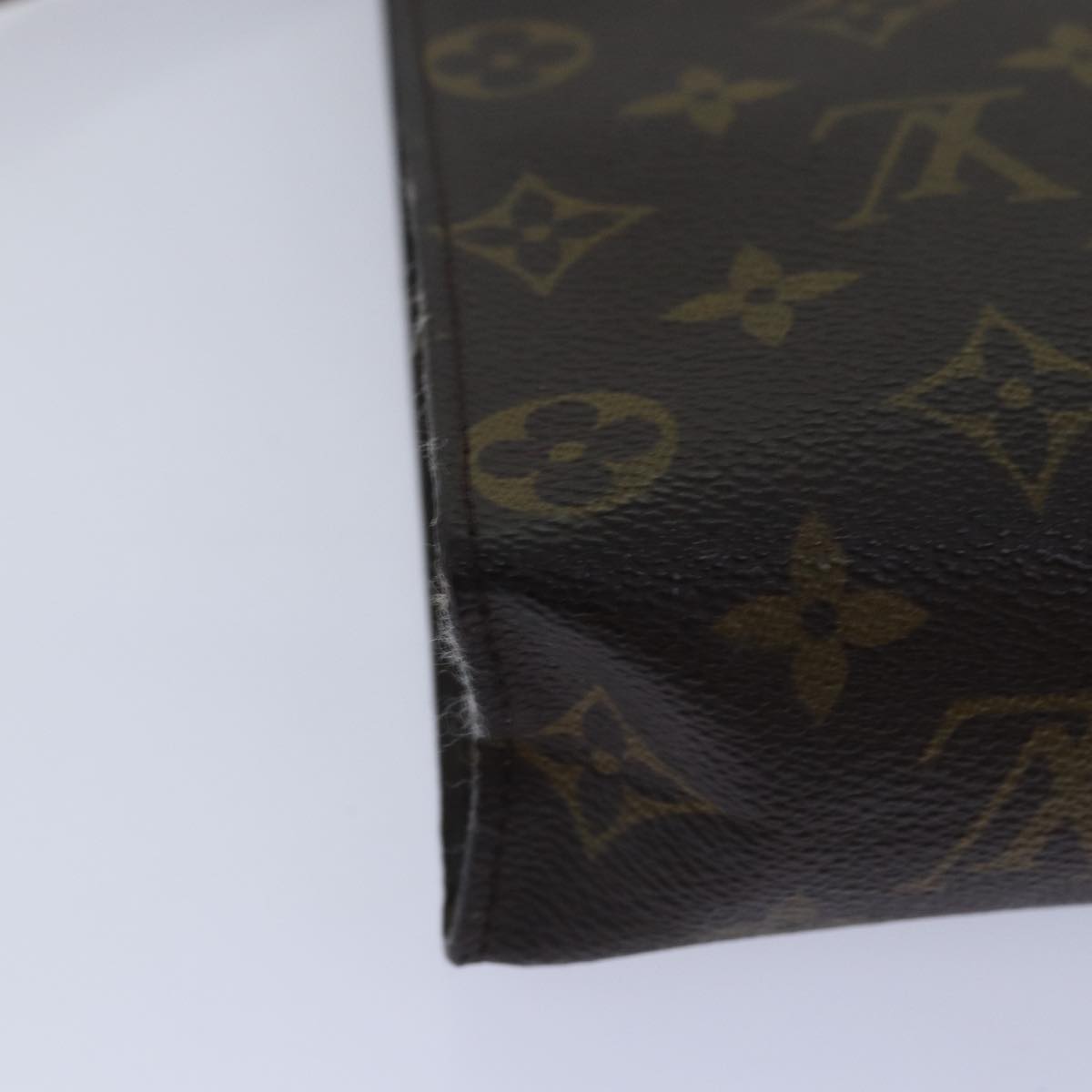 LOUIS VUITTON Monogram Poche Toilette 26 Pouch M47542 LV Auth 79928