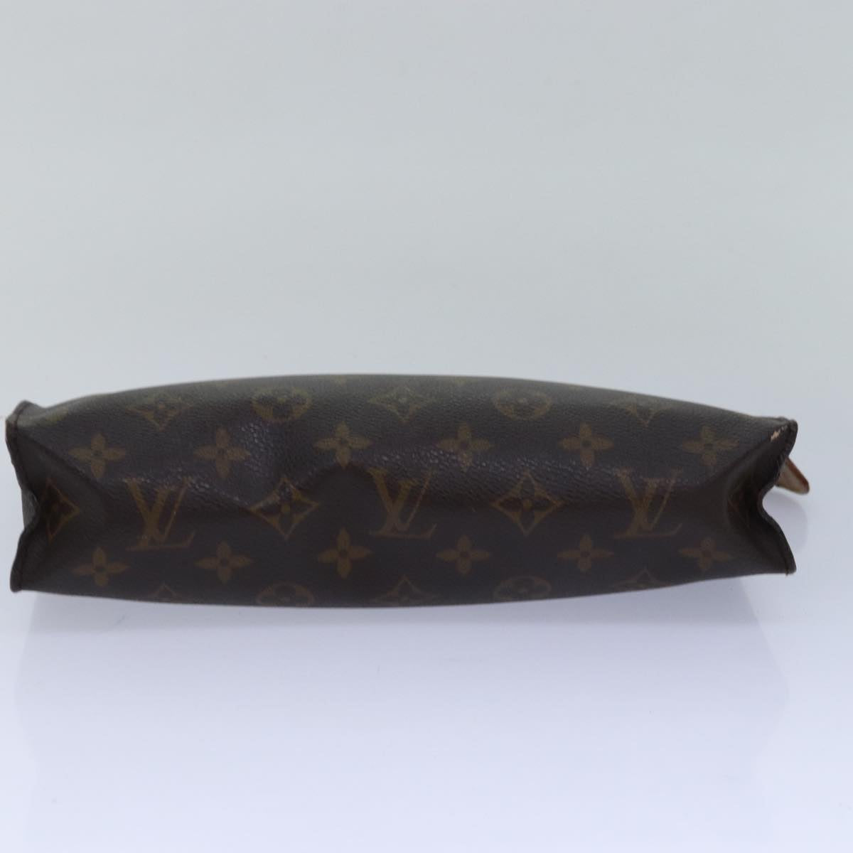 LOUIS VUITTON Monogram Poche Toilette 26 Pouch M47542 LV Auth 79929