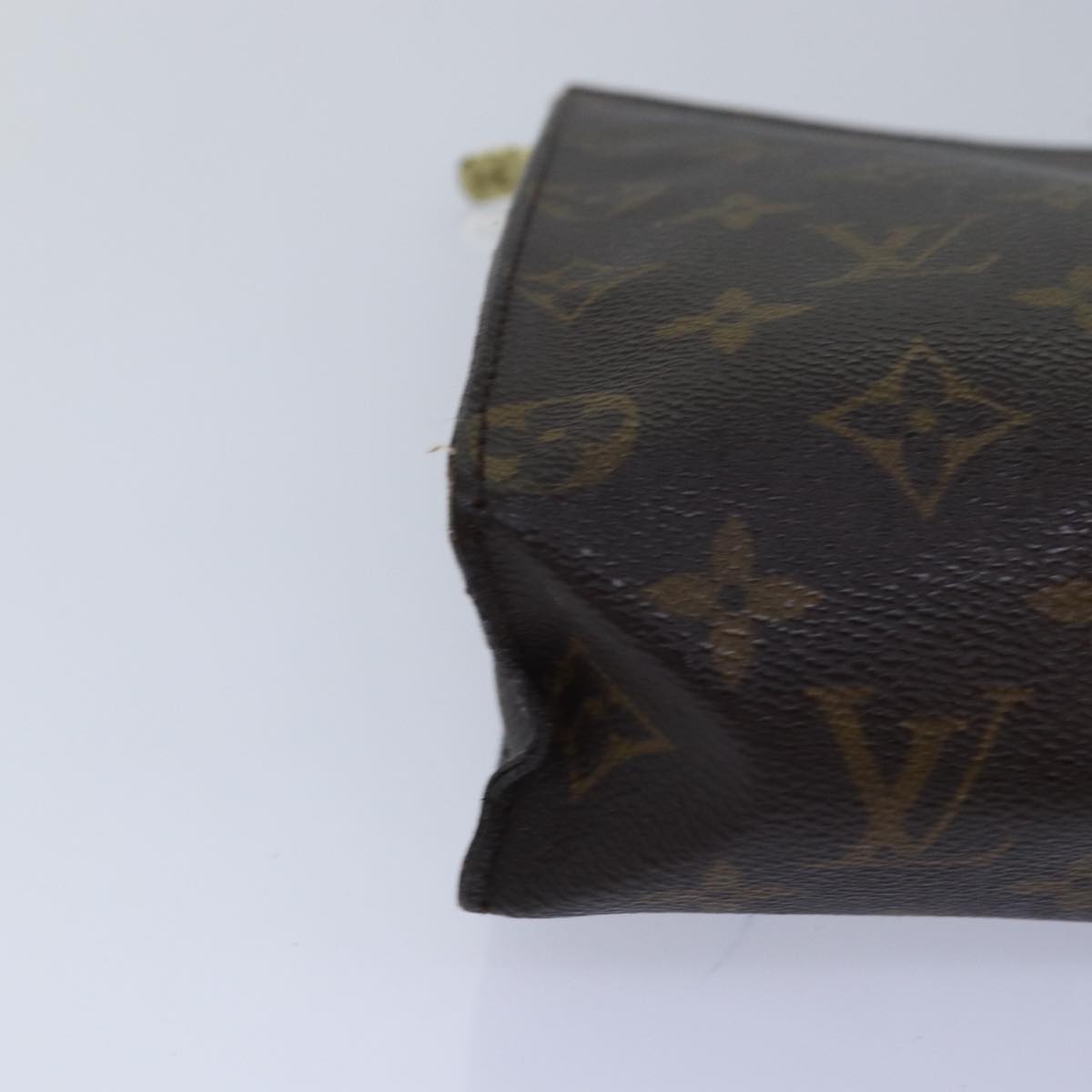 LOUIS VUITTON Monogram Poche Toilette 26 Pouch M47542 LV Auth 79929