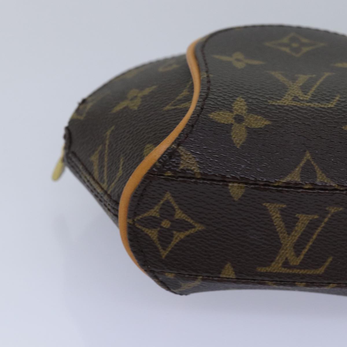 LOUIS VUITTON Monogram Mini ellipse Pouch M51129 LV Auth 79940SA