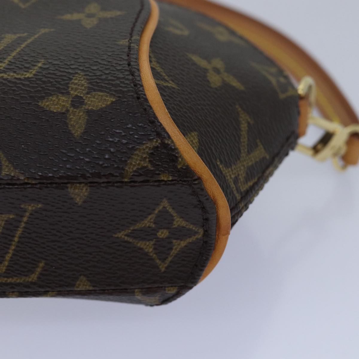 LOUIS VUITTON Monogram Mini ellipse Pouch M51129 LV Auth 79940SA