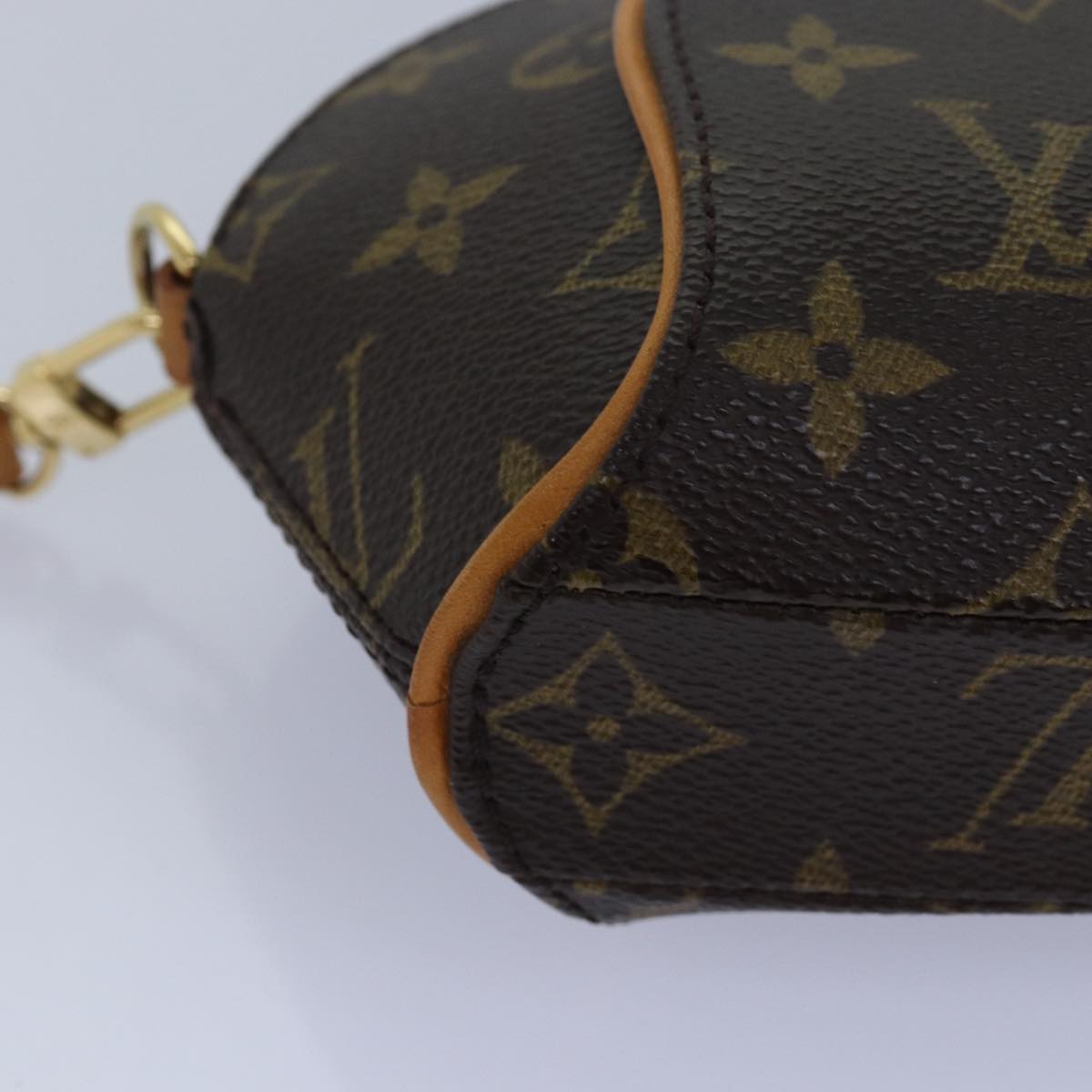 LOUIS VUITTON Monogram Mini ellipse Pouch M51129 LV Auth 79940SA