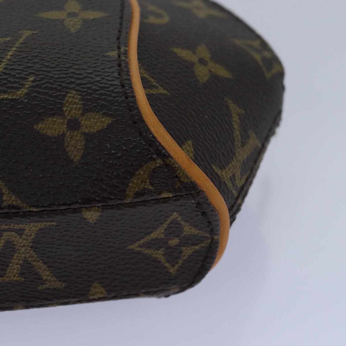 LOUIS VUITTON Monogram Mini ellipse Pouch M51129 LV Auth 79940SA