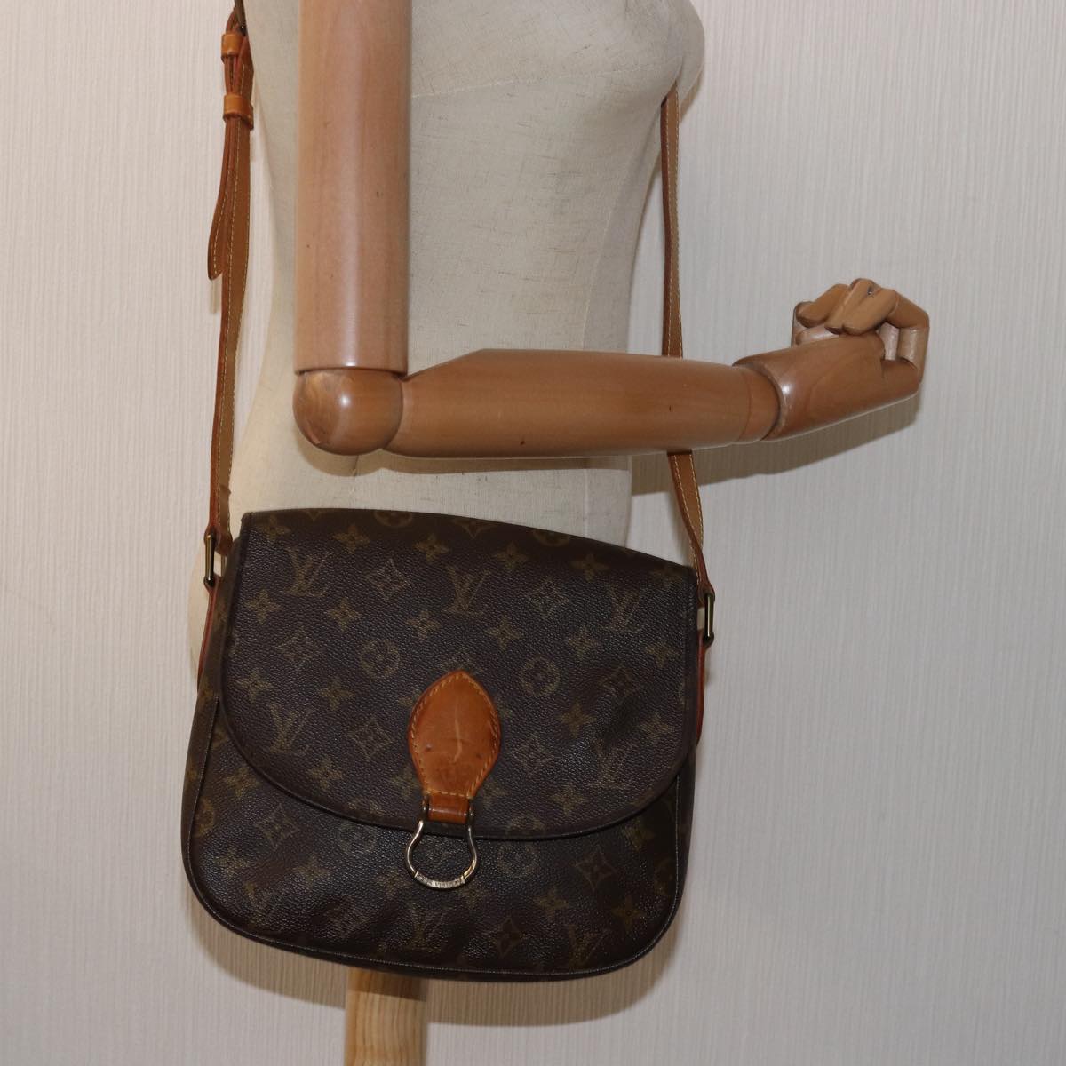 LOUIS VUITTON Monogram Saint Cloud GM Shoulder Bag M51242 LV Auth 79958