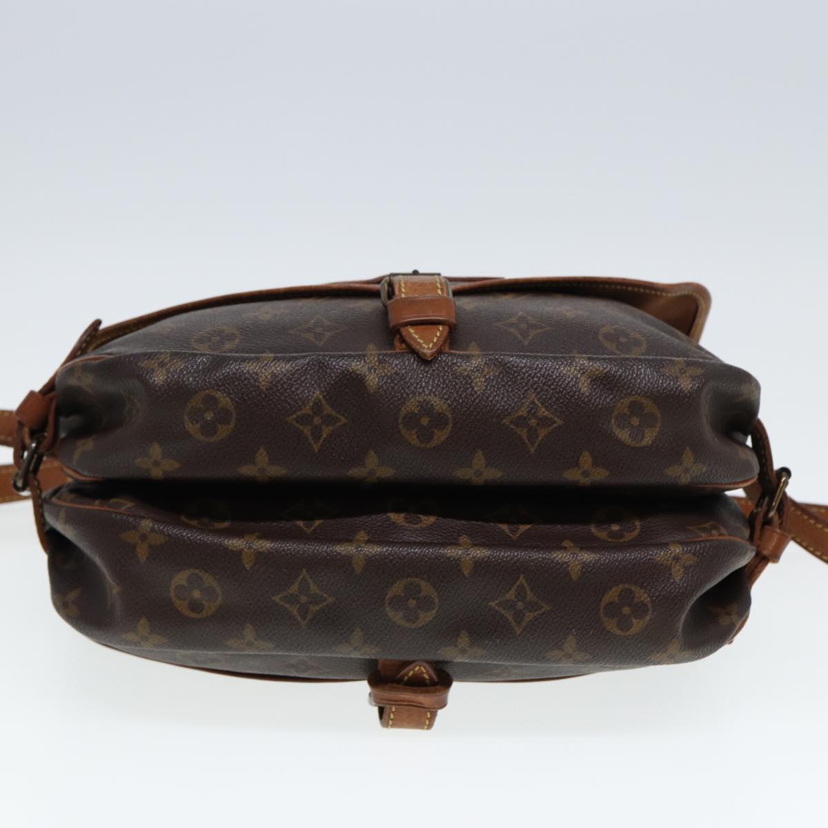 LOUIS VUITTON Monogram Saumur 30 Shoulder Bag M42256 LV Auth 79967