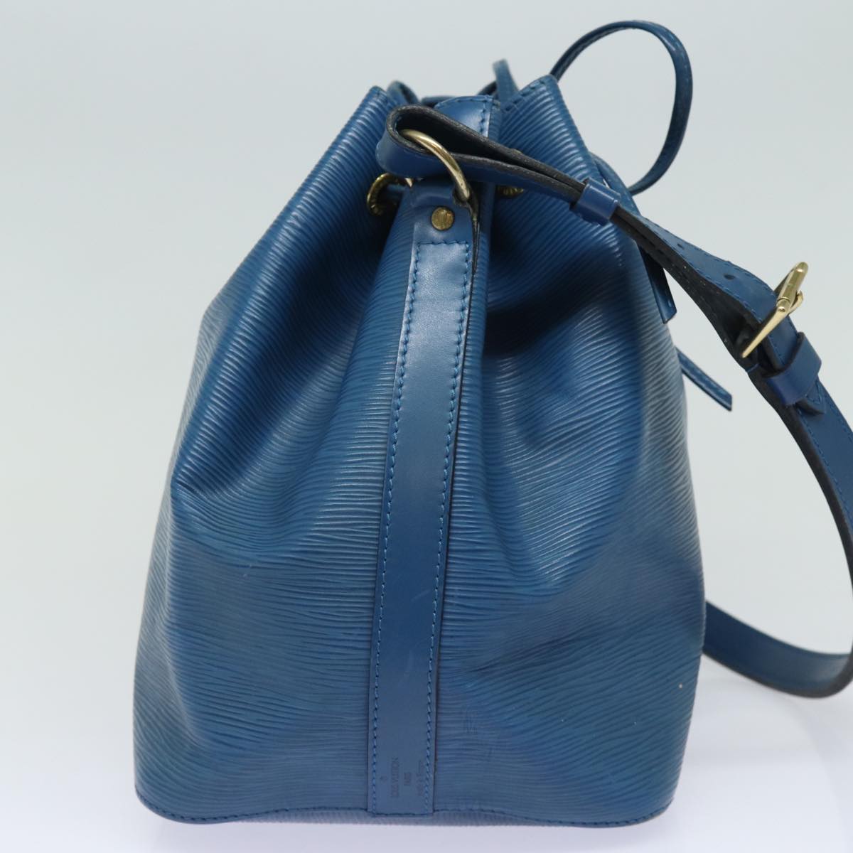 LOUIS VUITTON Epi Petit Noe Shoulder Bag Blue M44105 LV Auth 79999