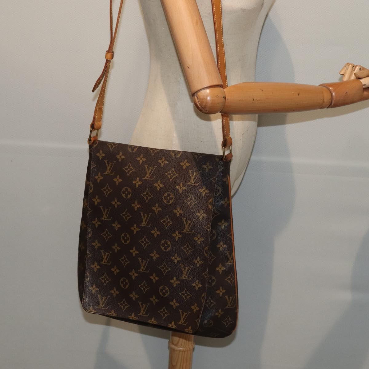 LOUIS VUITTON Monogram Musette Shoulder Bag M51256 LV Auth 80027