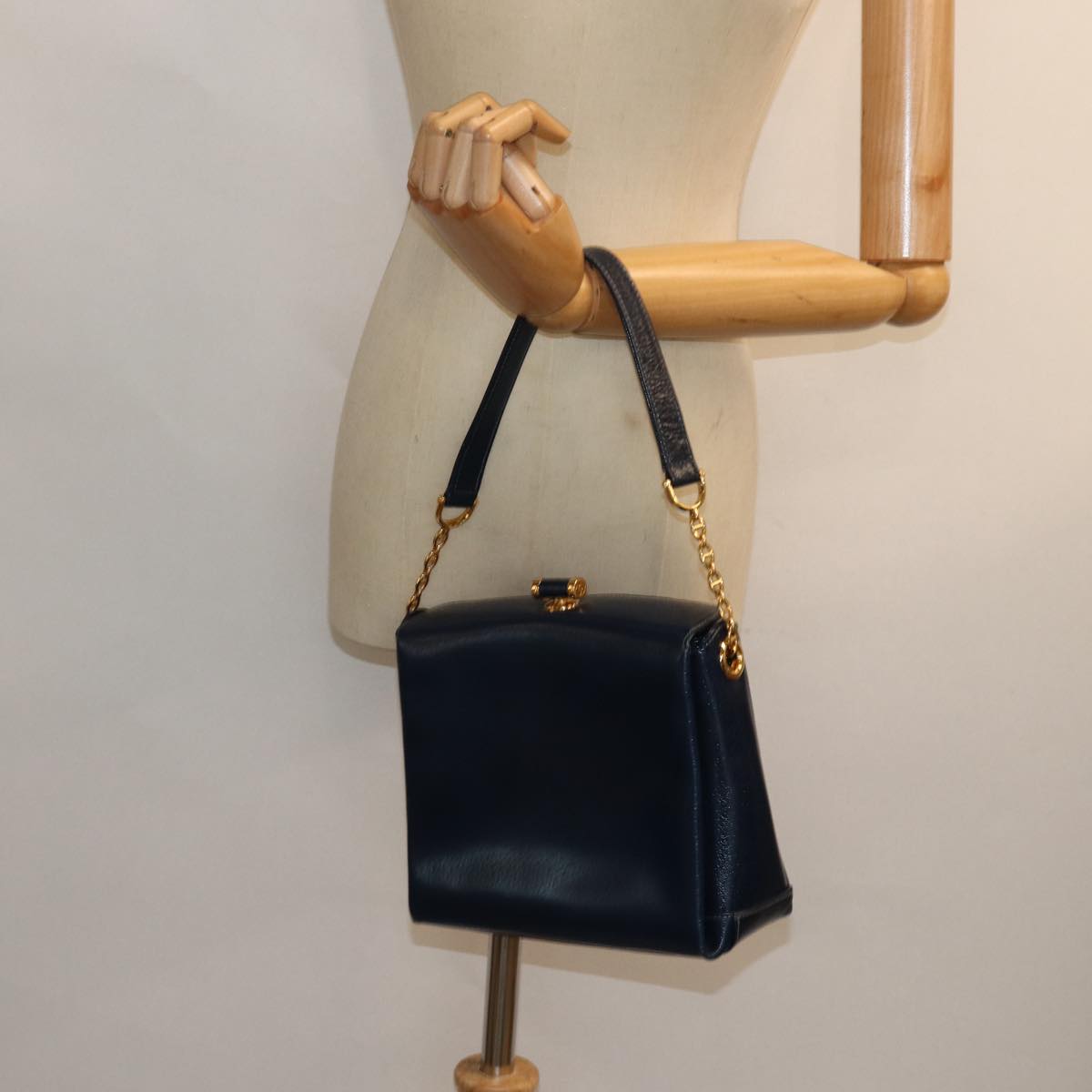 GUCCI Shoulder Bag Leather Navy Auth 80069