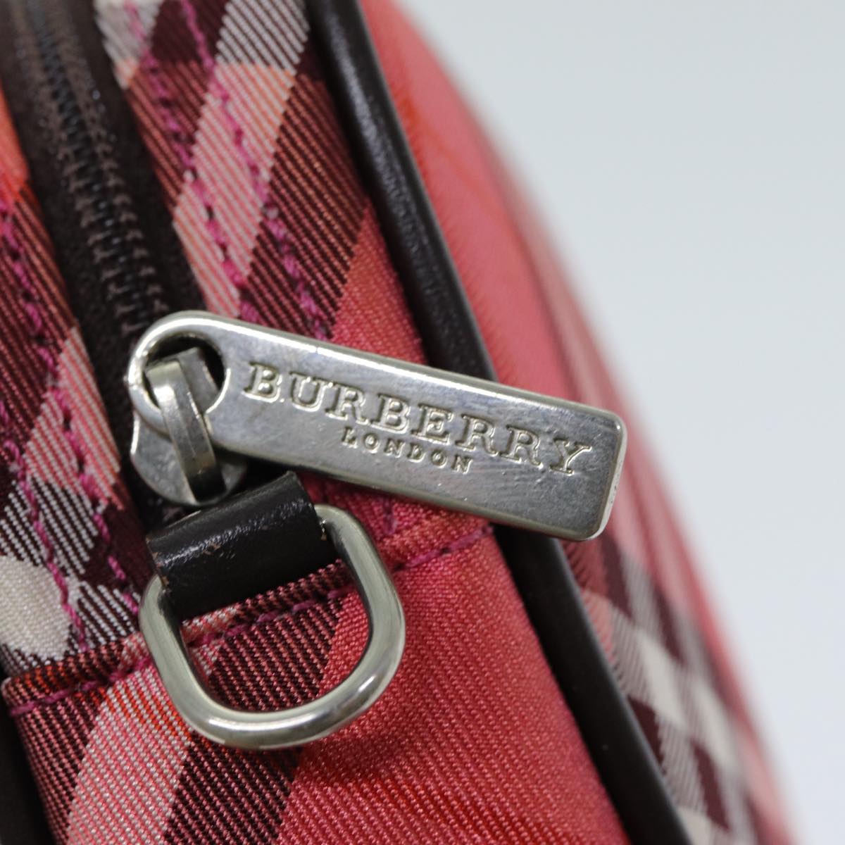 BURBERRY Nova Check Blue Label Hand Bag Nylon Red Auth 80234