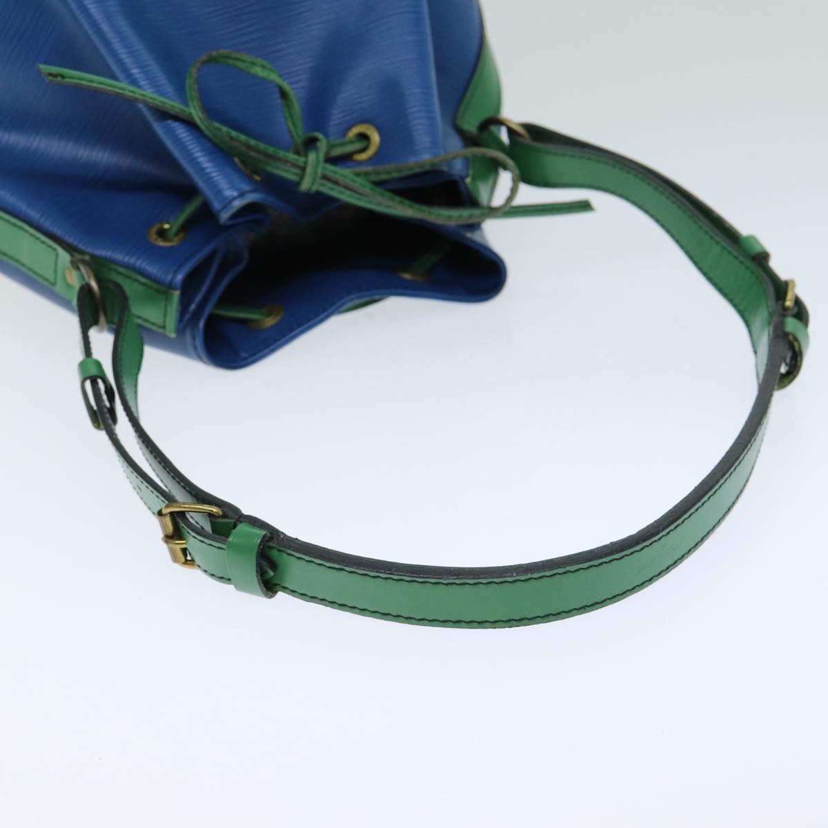 LOUIS VUITTON Epi Noe Shoulder Bag Bicolor Green Blue M44044 LV Auth 80277