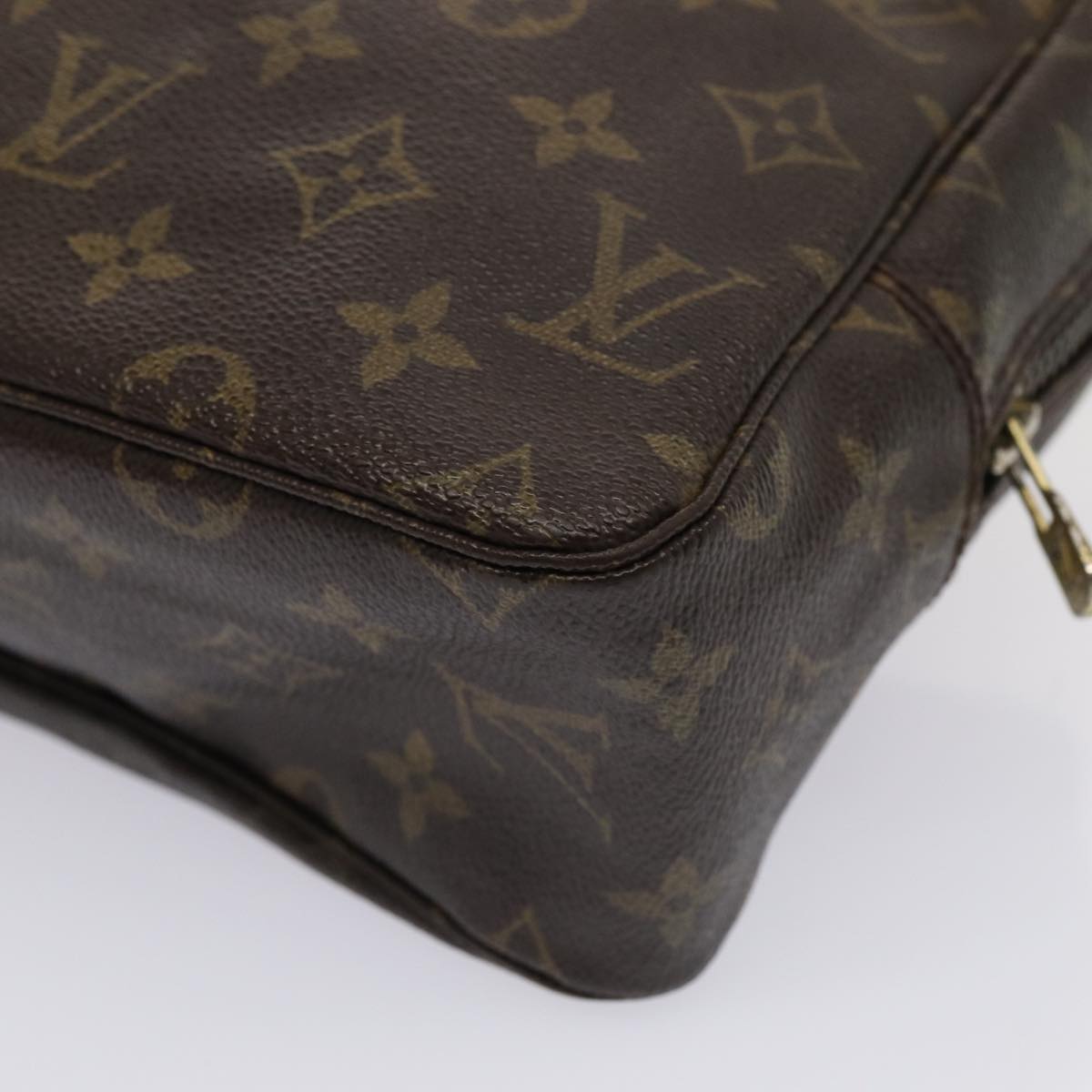 LOUIS VUITTON Monogram Trousse Toilette 28 Clutch Bag M47522 LV Auth 80294