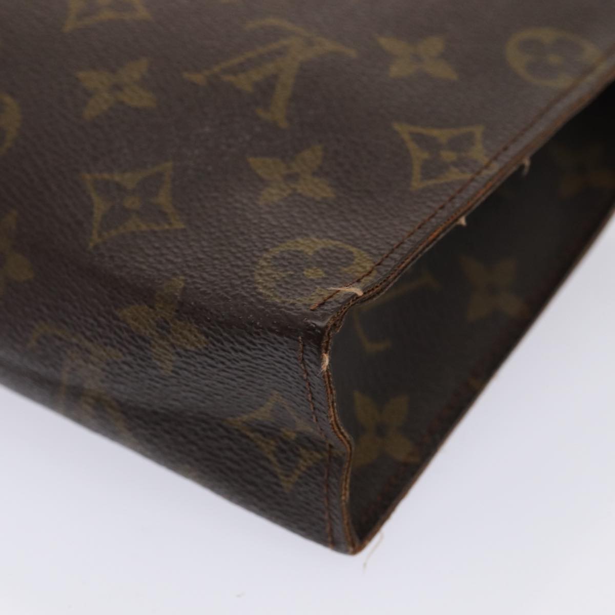 LOUIS VUITTON Monogram Poche Toilette 26 Pouch M47542 LV Auth 80297