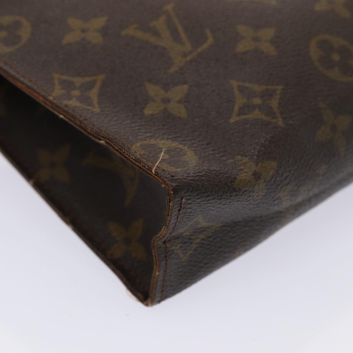 LOUIS VUITTON Monogram Poche Toilette 26 Pouch M47542 LV Auth 80297