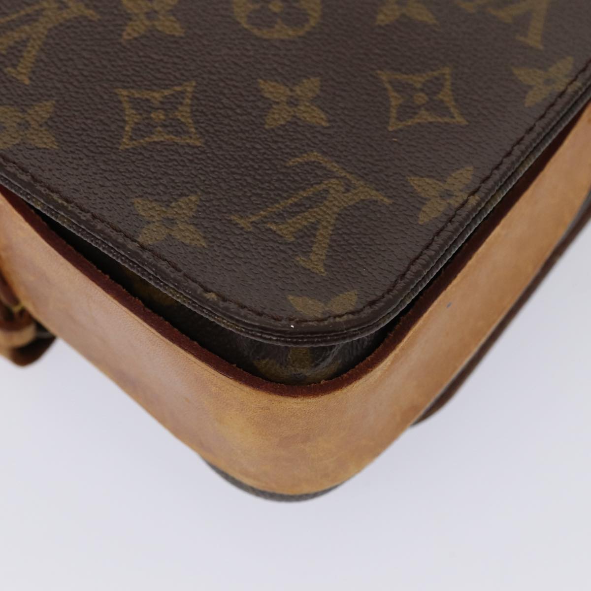 LOUIS VUITTON Monogram Cartouchiere MM Shoulder Bag M51253 LV Auth 80328