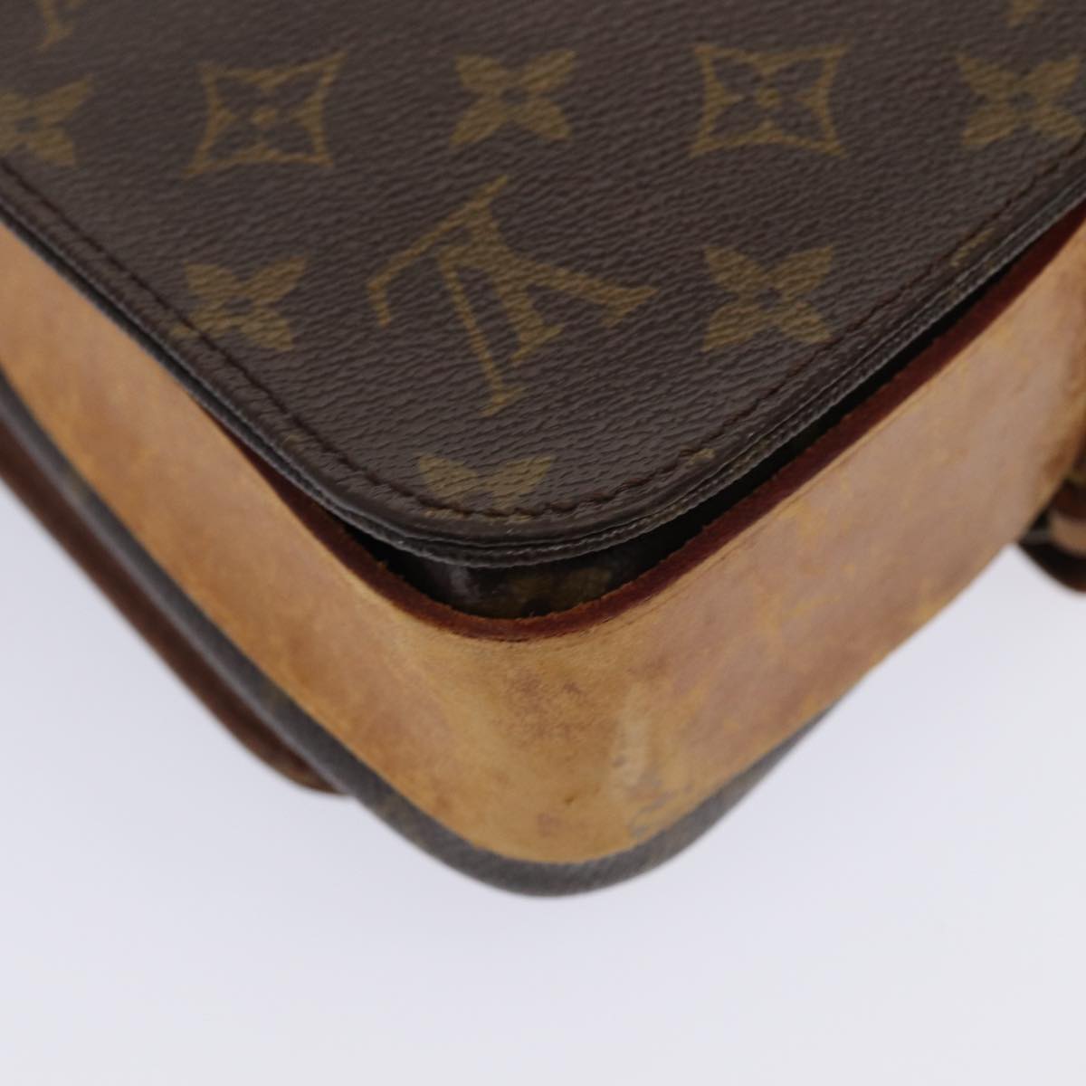 LOUIS VUITTON Monogram Cartouchiere MM Shoulder Bag M51253 LV Auth 80328