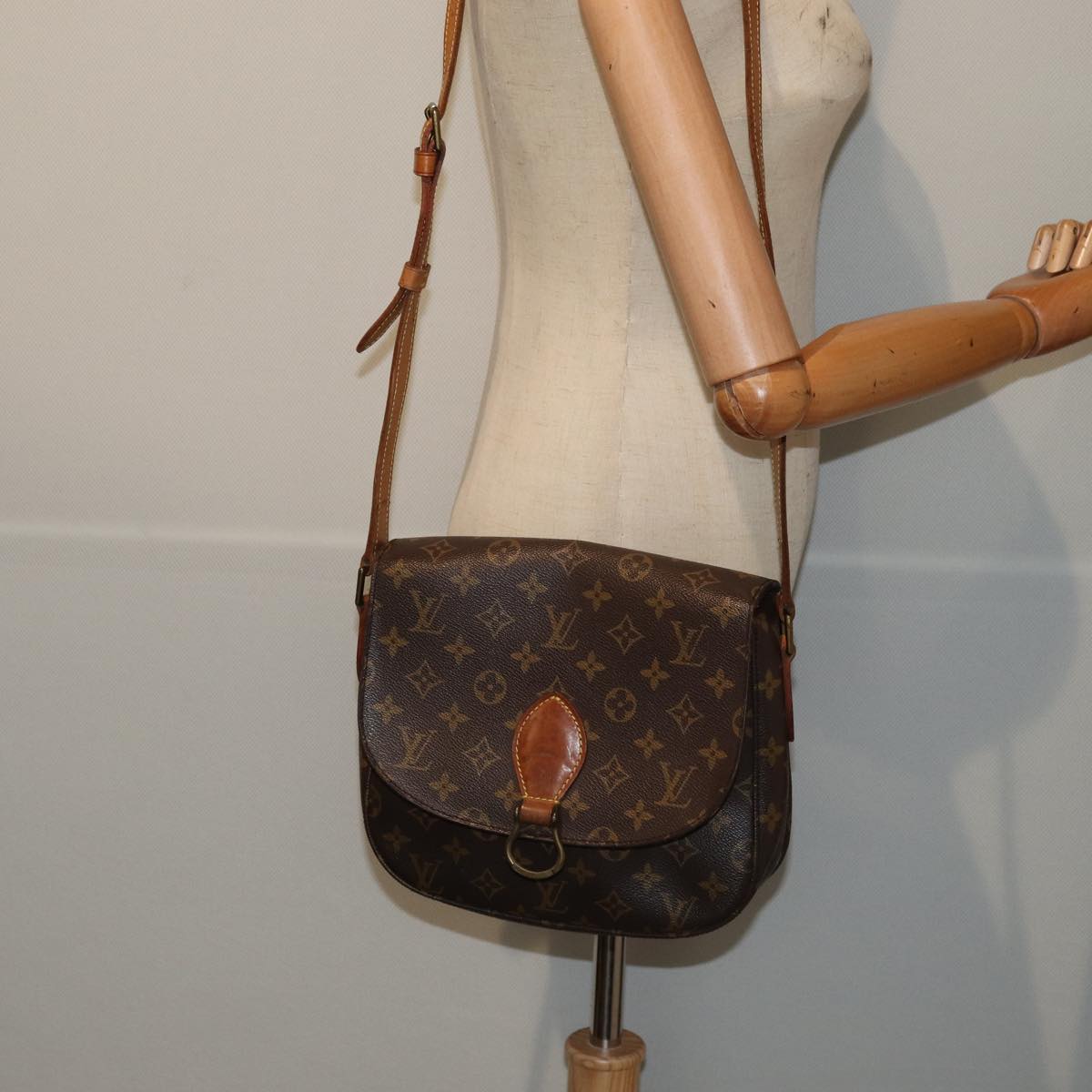 LOUIS VUITTON Monogram Saint Cloud GM Shoulder Bag M51242 LV Auth 80333