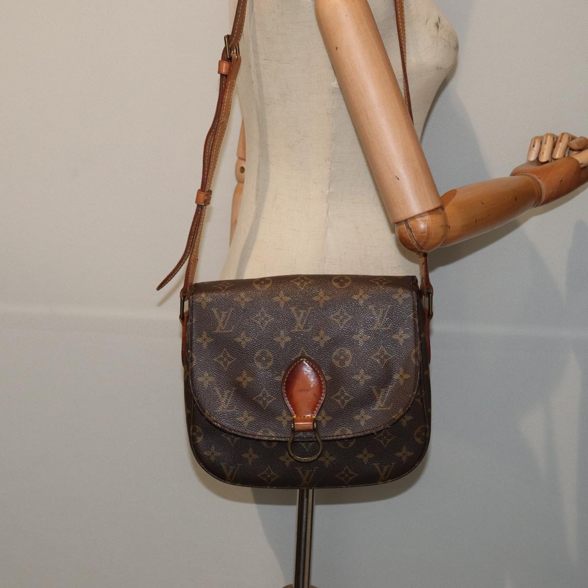 LOUIS VUITTON Monogram Saint Cloud GM Shoulder Bag M51242 LV Auth 80334