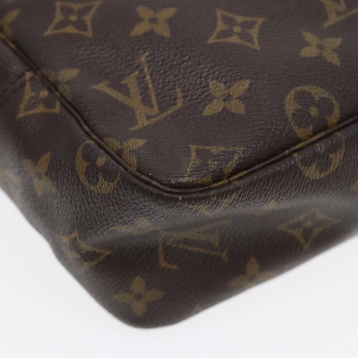 LOUIS VUITTON Monogram Trousse Toilette 28 Clutch Bag M47522 LV Auth 80416