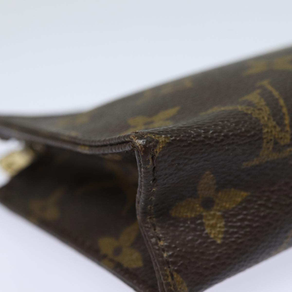 LOUIS VUITTON Monogram Poche Toilette 15 Pouch M47546 LV Auth 80427