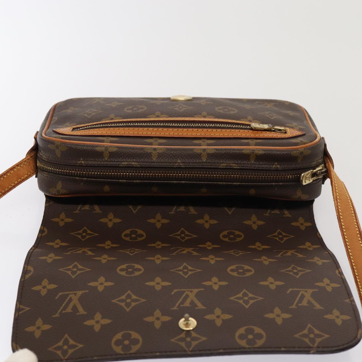 LOUIS VUITTON Monogram Saint Germain Shoulder Bag M51210 LV Auth 80508