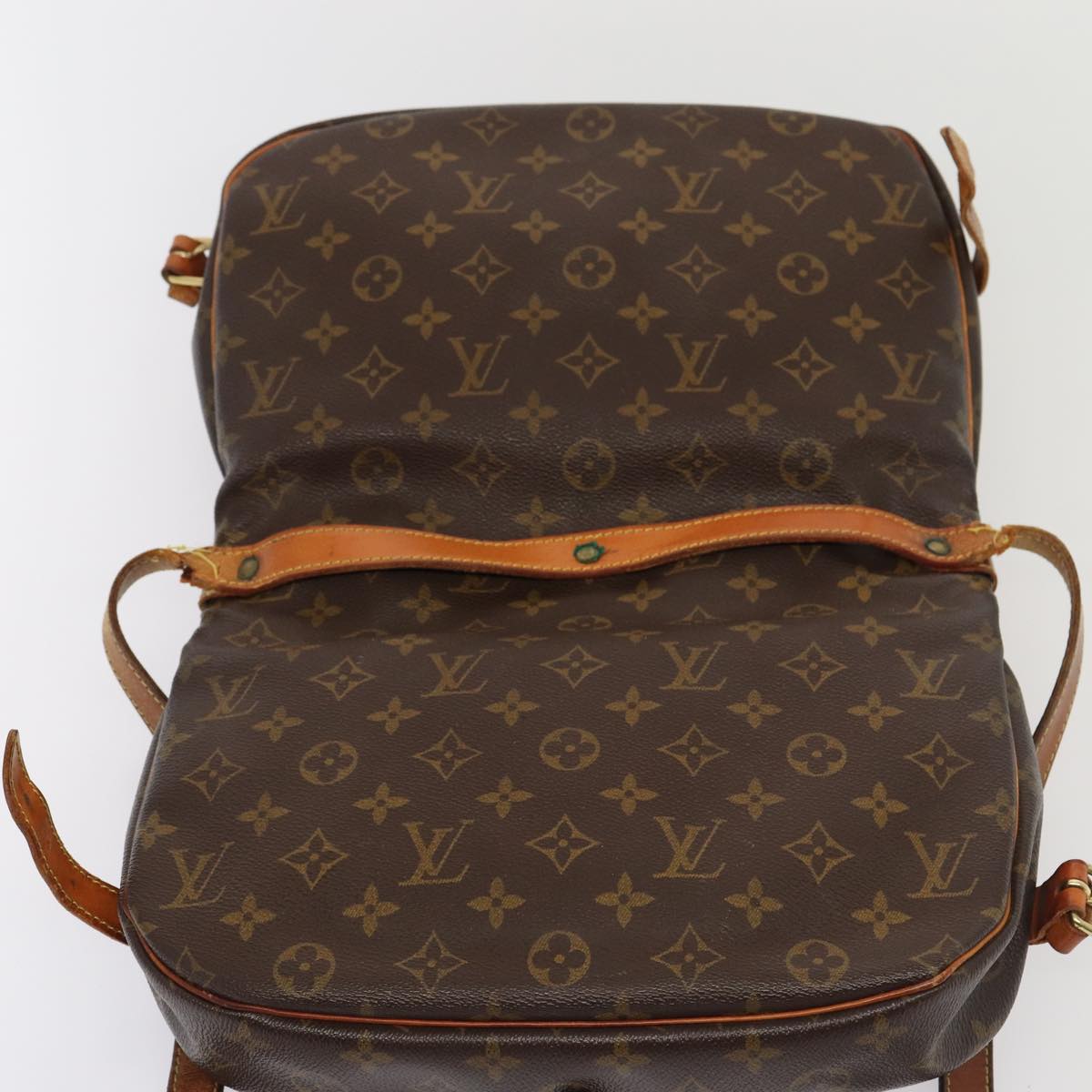 LOUIS VUITTON Monogram Saumur 30 Shoulder Bag M42256 LV Auth 80523