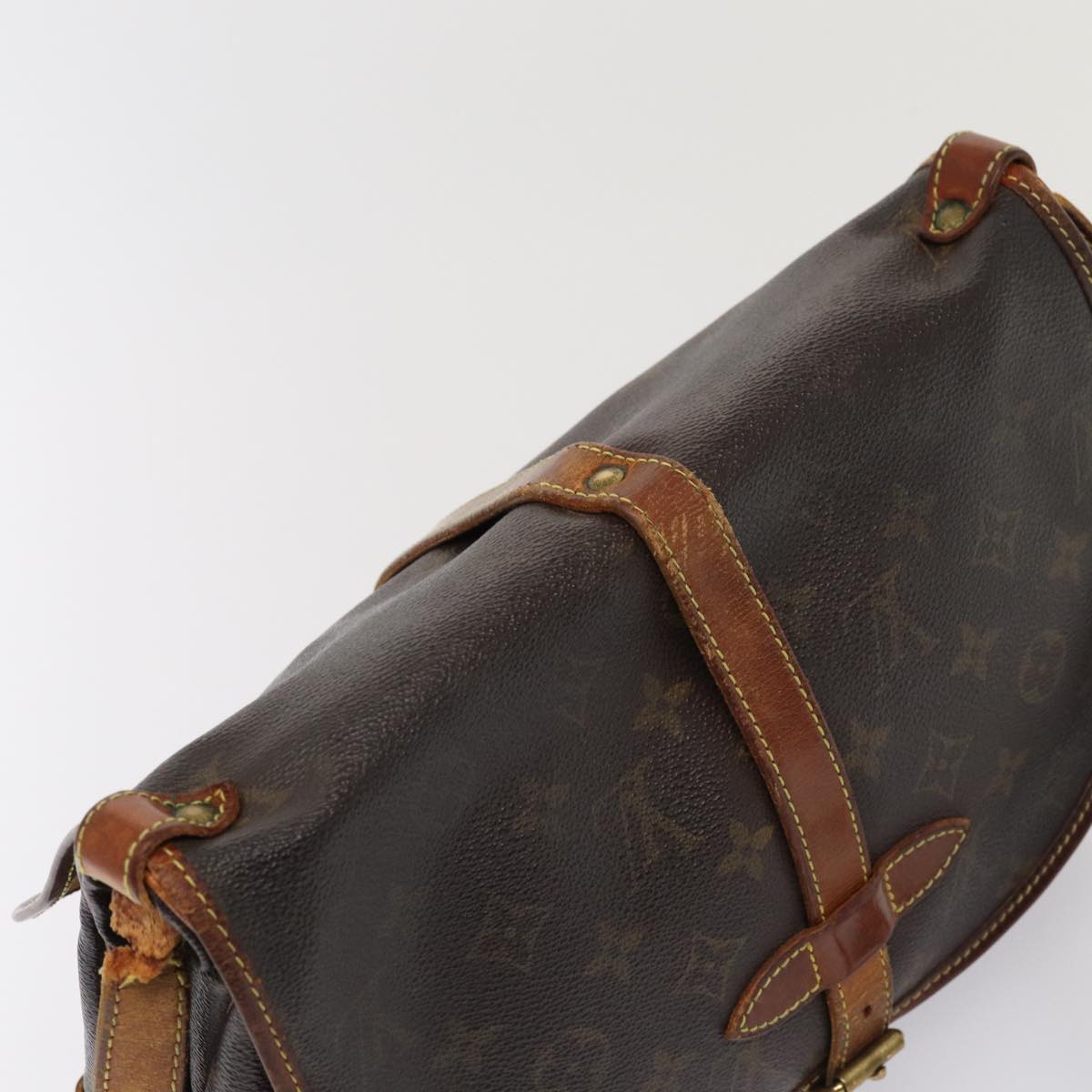 LOUIS VUITTON Monogram Saumur 30 Shoulder Bag M42256 LV Auth 80523