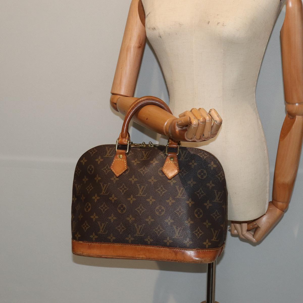 LOUIS VUITTON Monogram Alma Hand Bag M51130 LV Auth 80538